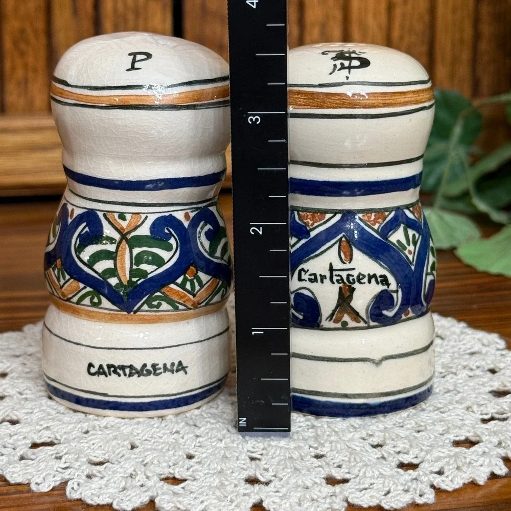 Horus Cartagena Salt and Pepper Shakers Hand Painted Colombia Blue White Good